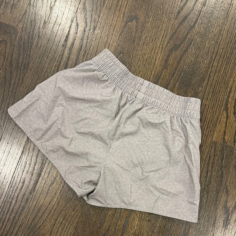 Gap Teen 2 pocket lined Gray Shorts (size XL) - Picture 4 of 4